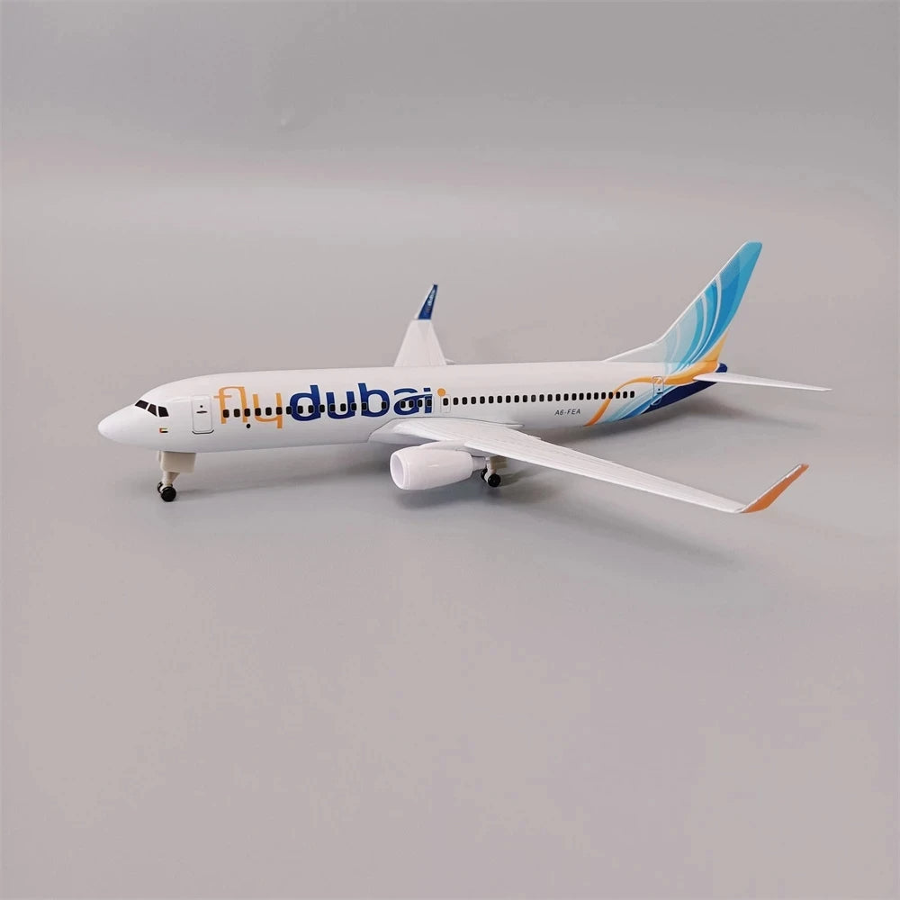 737-800 Fly Dubaï modele reduit