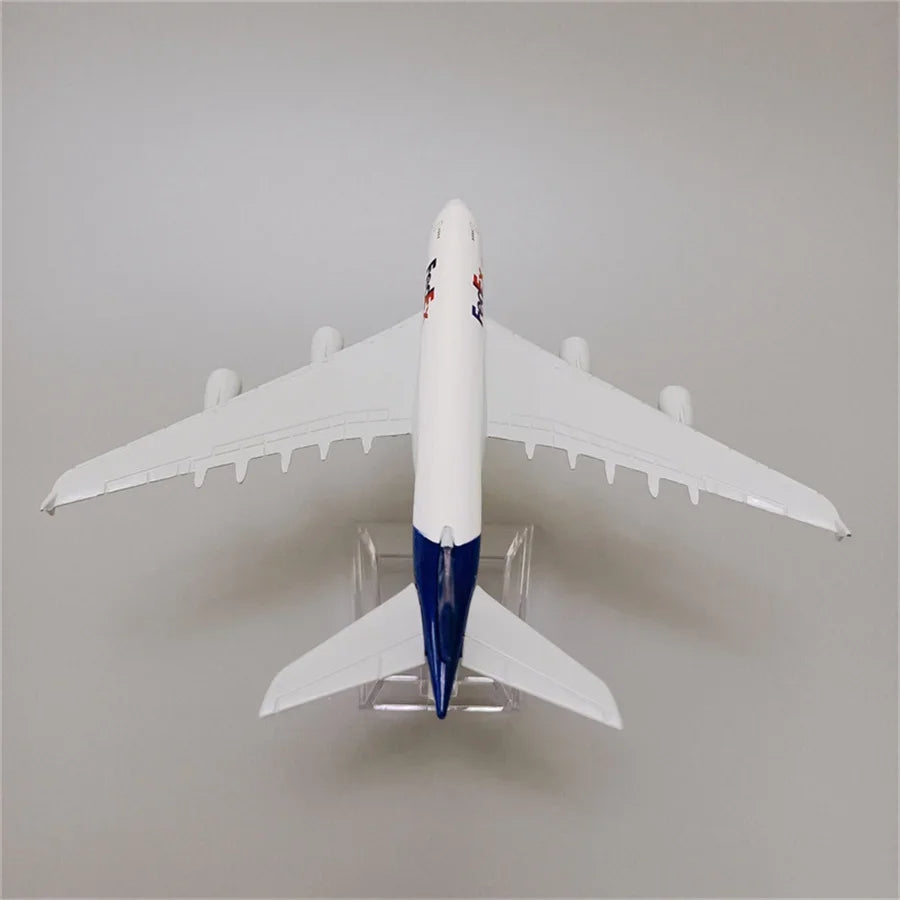 Maquette Airbus A380 FedEx Express avec socle