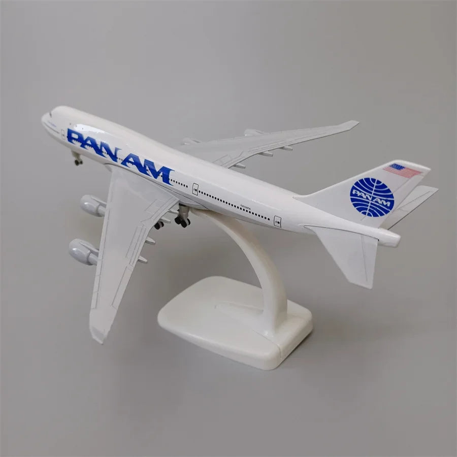 Maquette Boeing 747 Pan Am avec socle