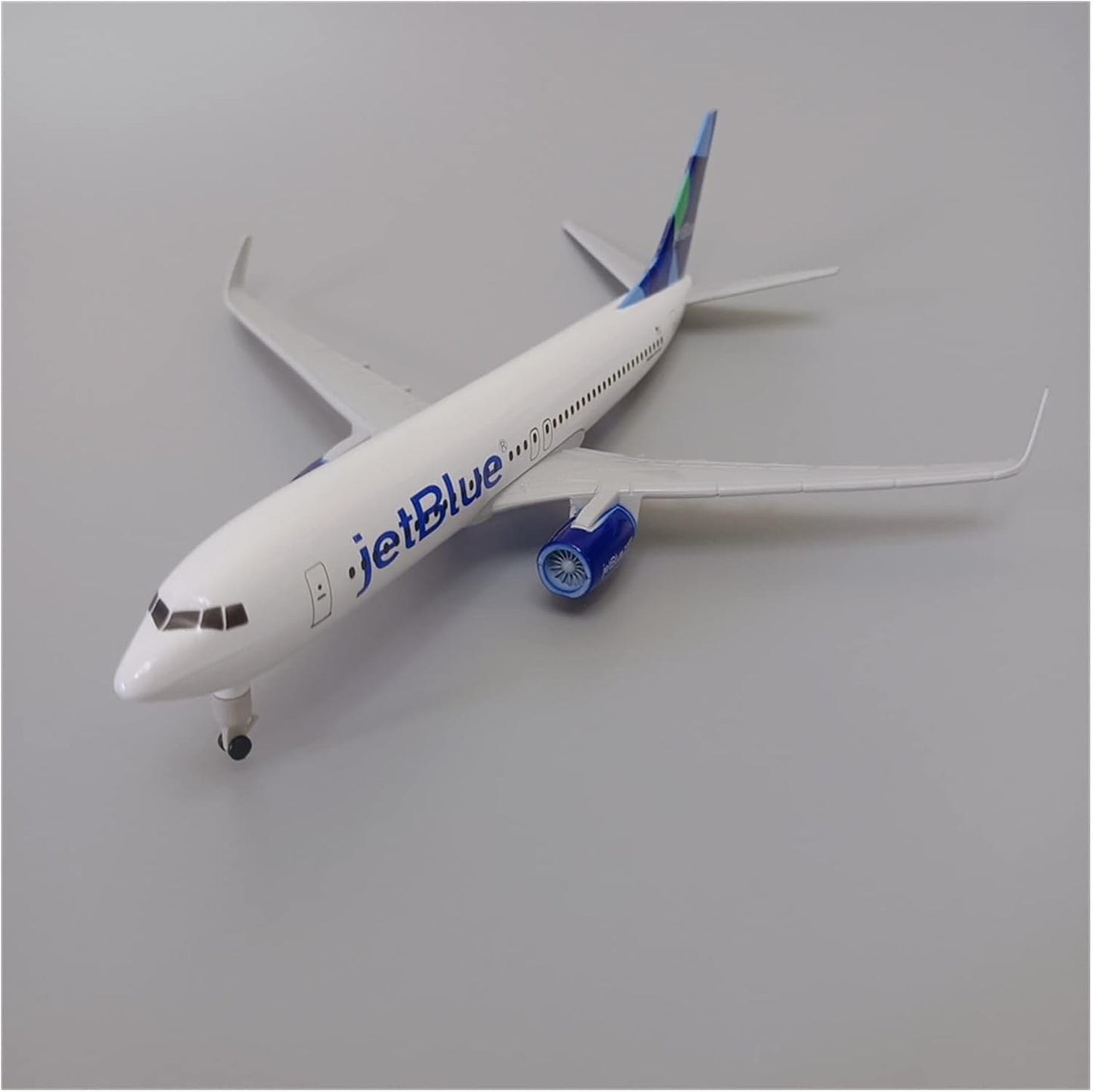 Maquette Métal B737 Jet Blue 1/400