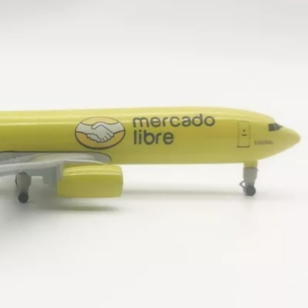 Maquette Métal B737 Mercado Libre 1/400