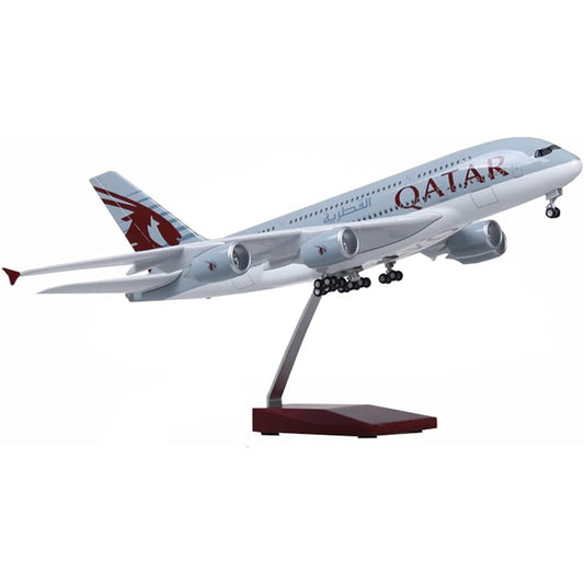 Maquette Airbus A380 Qatar Airways vue de côté