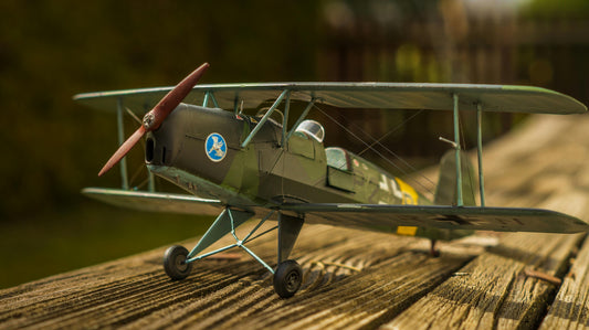 Monter une maquette d’avion sans expérience : défi en 24h
