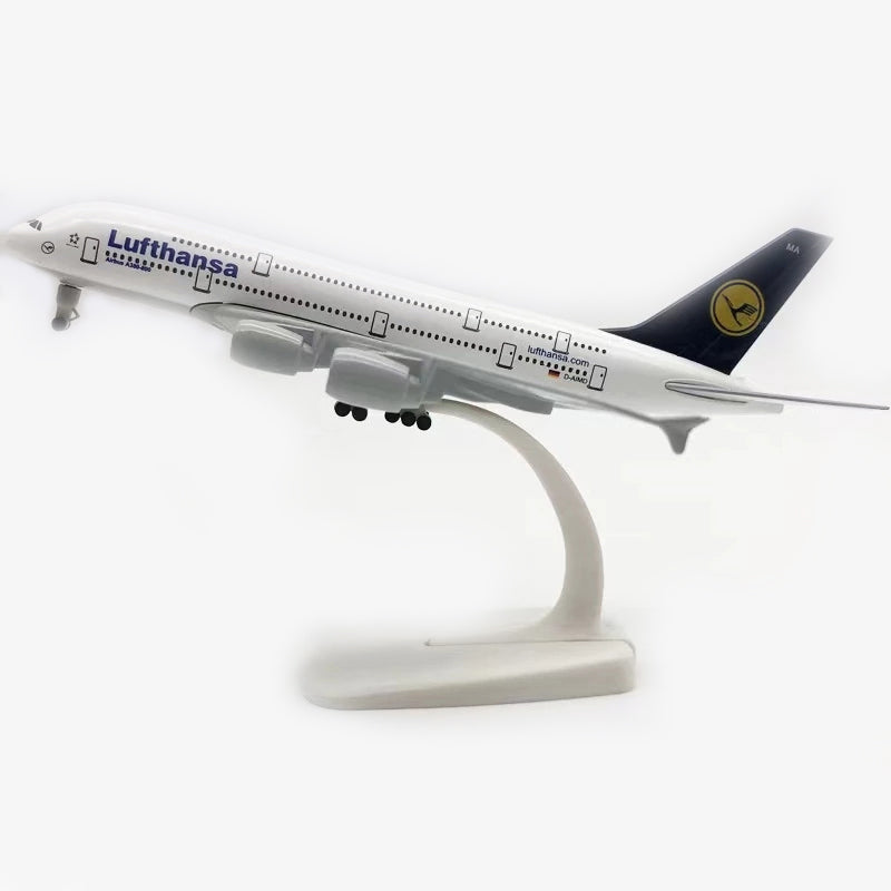 Aéo - Maquette Airbus A380 Lufthansa 1/250