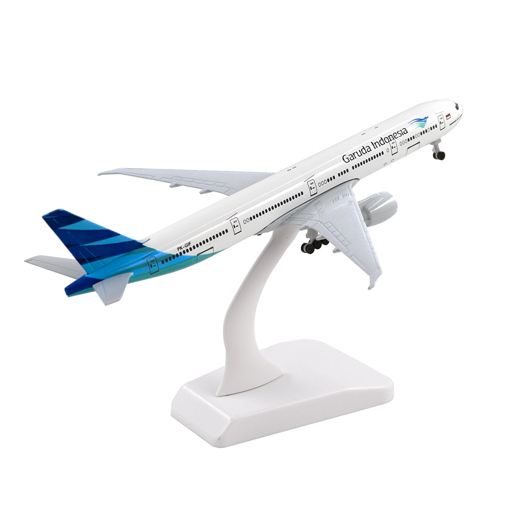 Aéo - Maquette Boeing B777 Garuda Indonesia 1/250