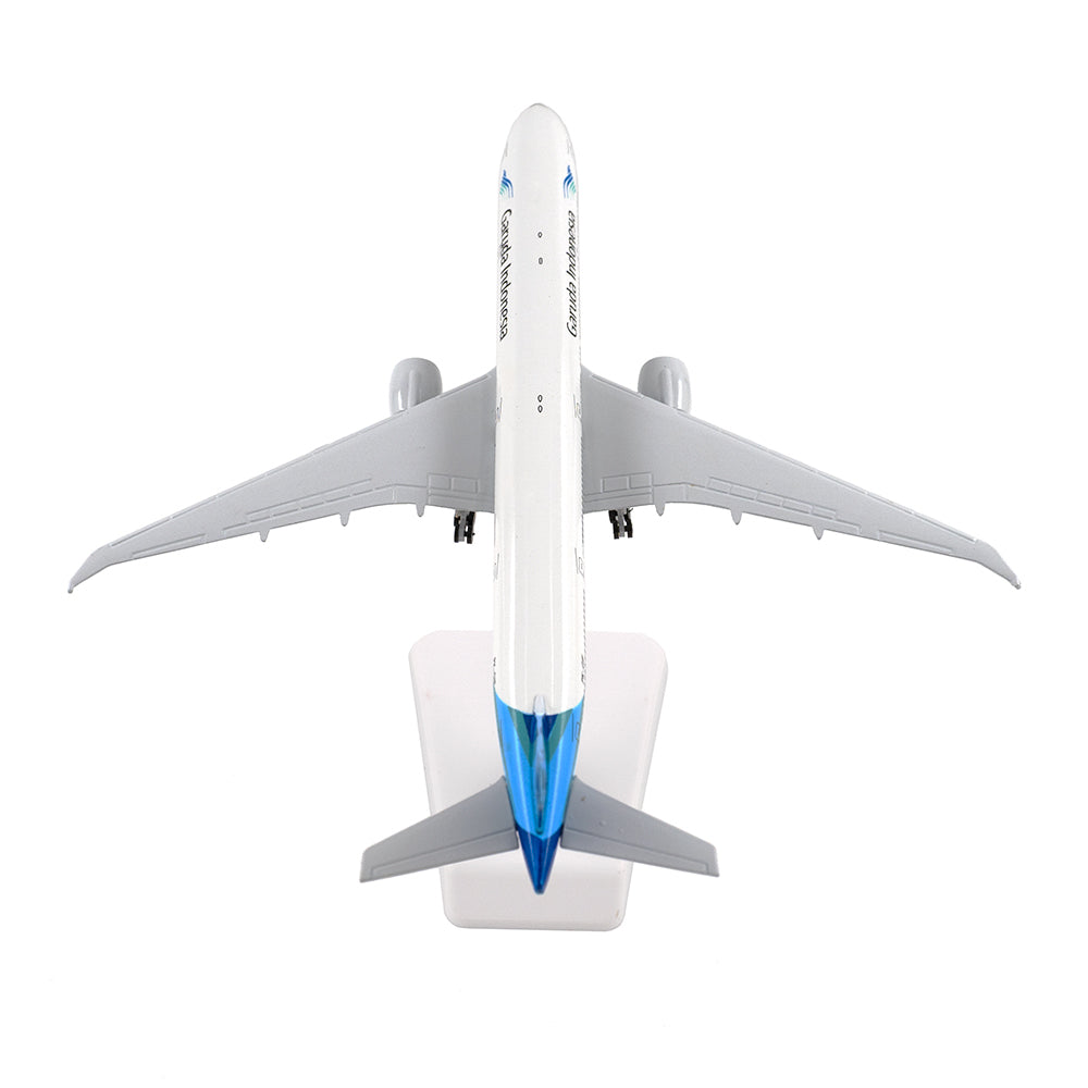 Aéo - Maquette Boeing B777 Garuda Indonesia 1/250