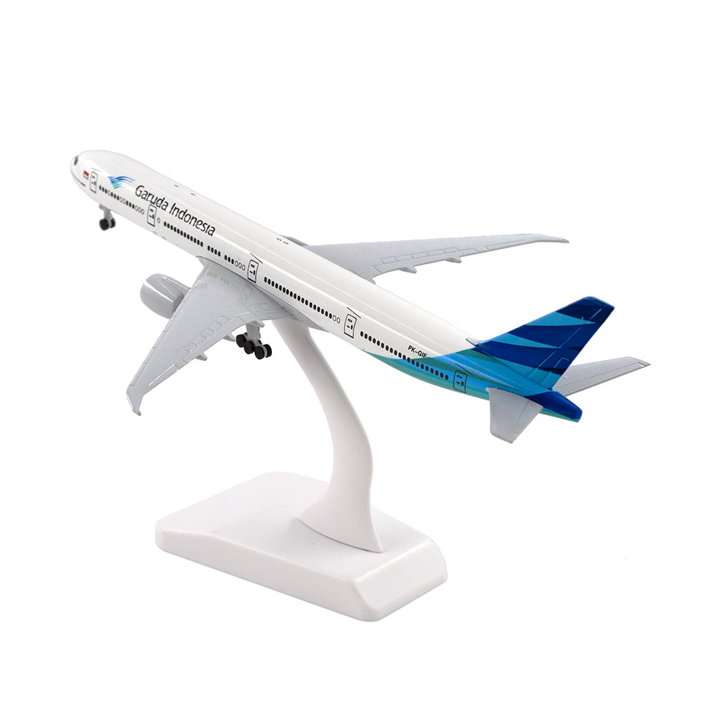 Aéo - Maquette Boeing B777 Garuda Indonesia 1/250