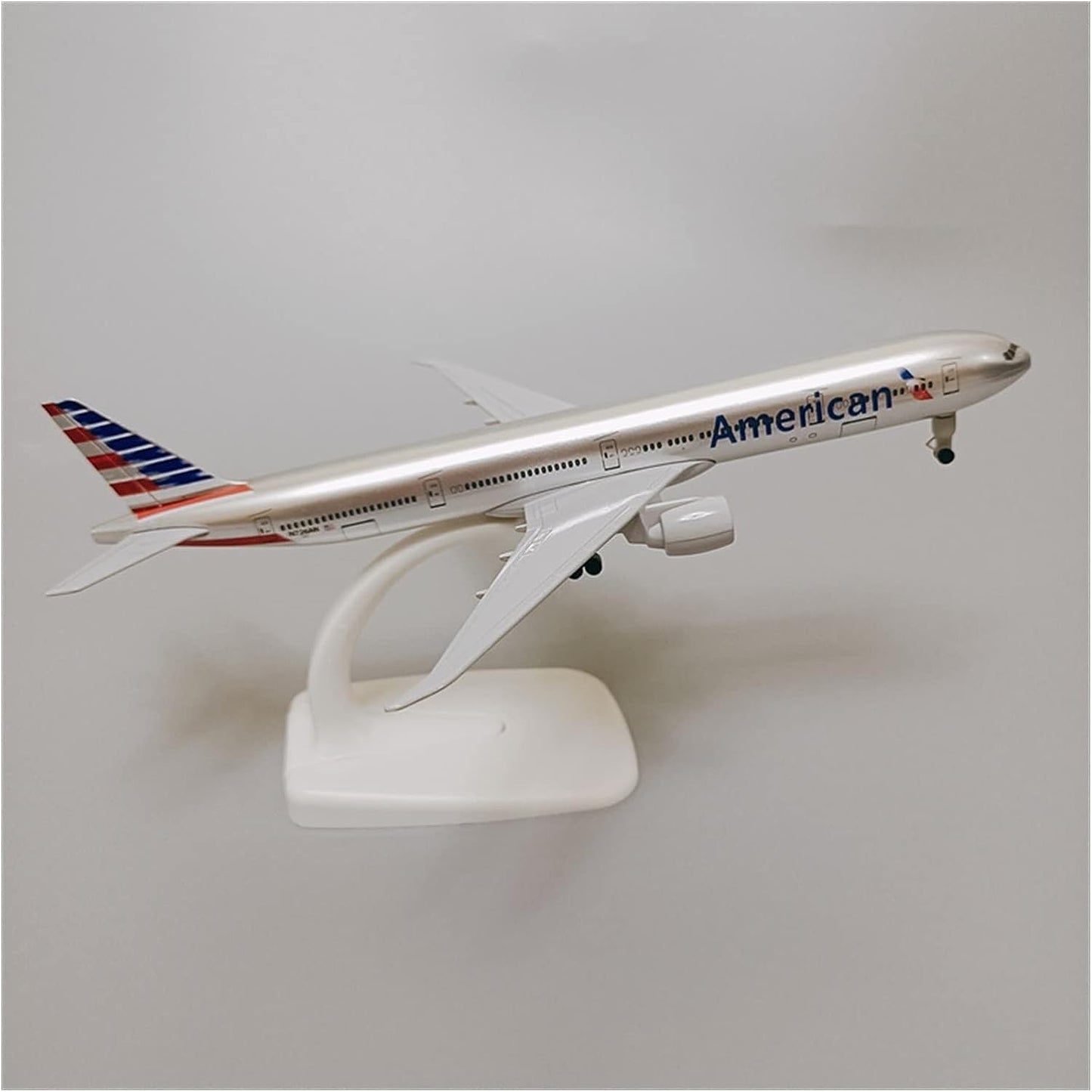 Aéo - Maquette Boeing B777 American 1/250