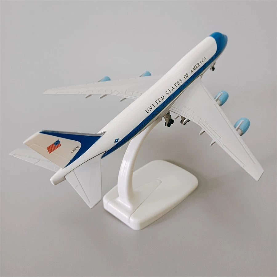 Aéo - Maquette Boeing B747 Air Force One 1/250