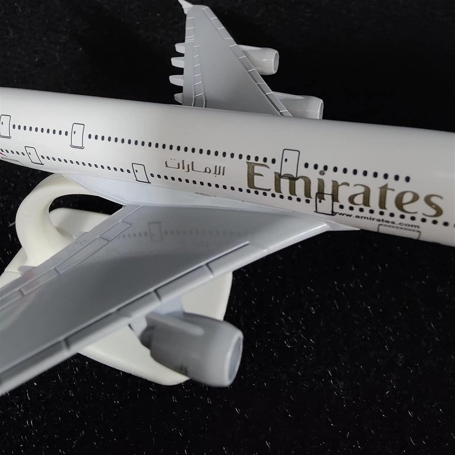 Aéo - Airbus A380 Emirates 1/250