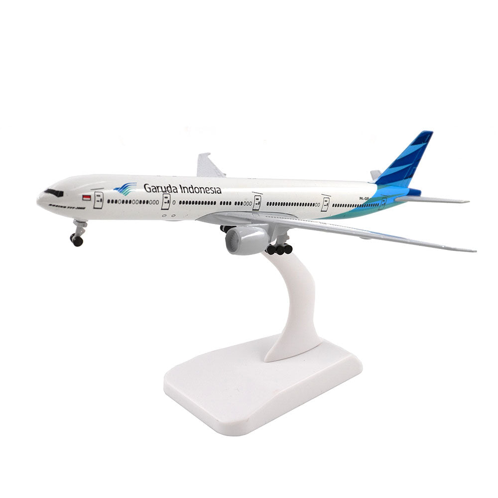 Aéo - Maquette Boeing B777 Garuda Indonesia 1/250