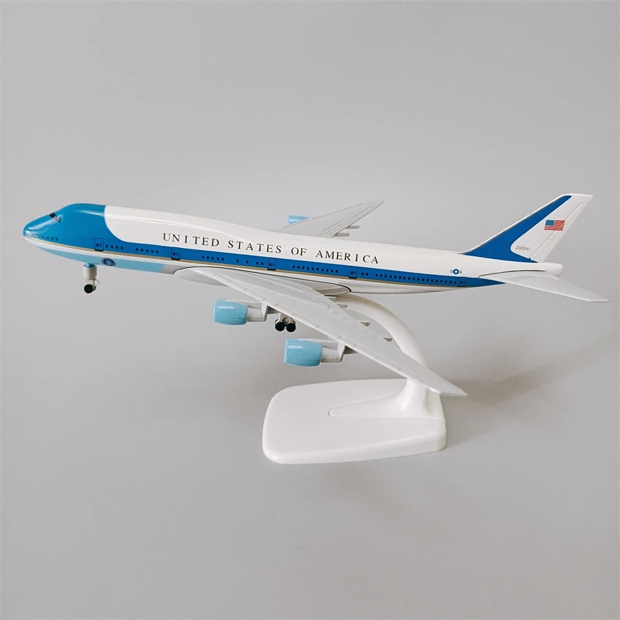 Aéo - Maquette Boeing B747 Air Force One 1/250