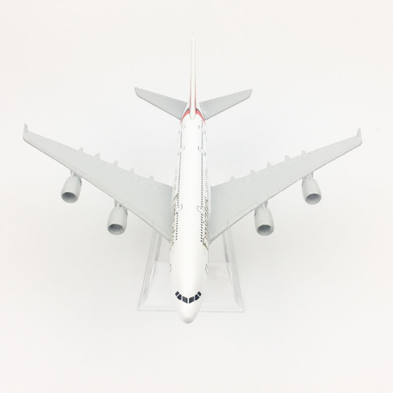 Aéo - Maquette Airbus A380 Emirates 1/400