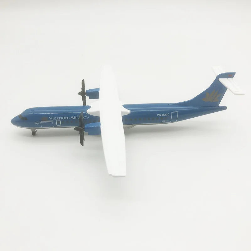 ATR-72 Vietnam Airlines miniature