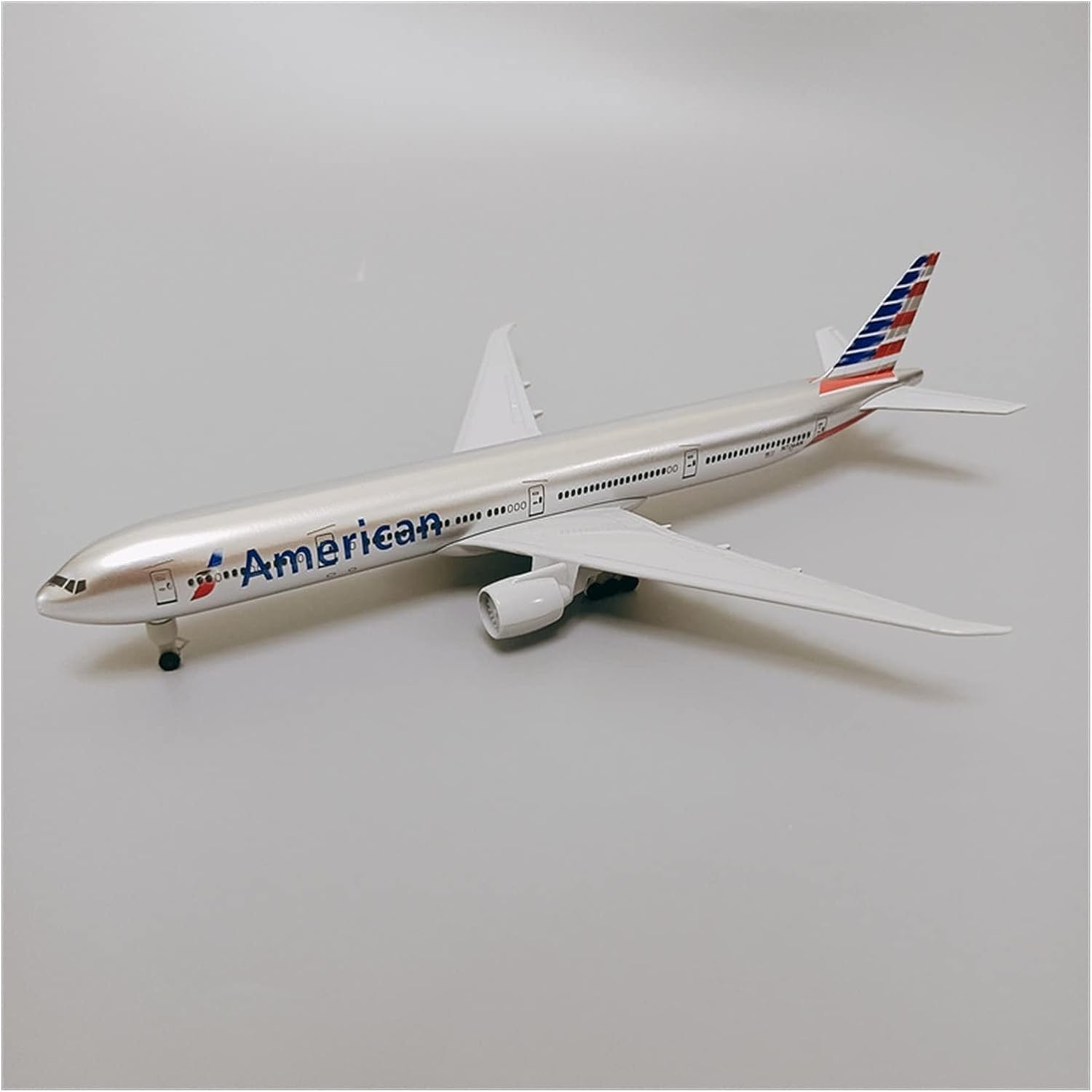 Boeing 777 American Airlines miniature