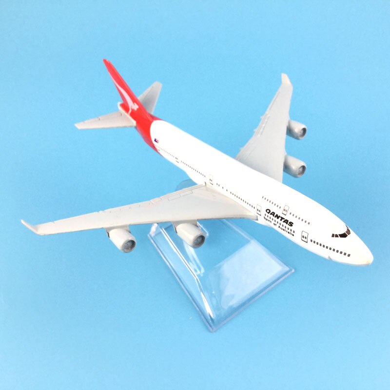 Aéo - Maquette Boeing B747 Qantas 1/400