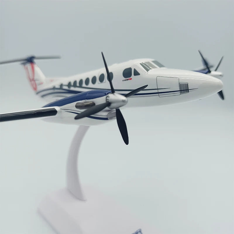 Maquette Beechcraft King Air 350 1/75