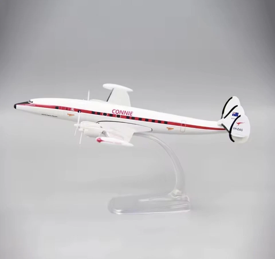 Maquette Lockheed Super Constellation Qantas détaillée