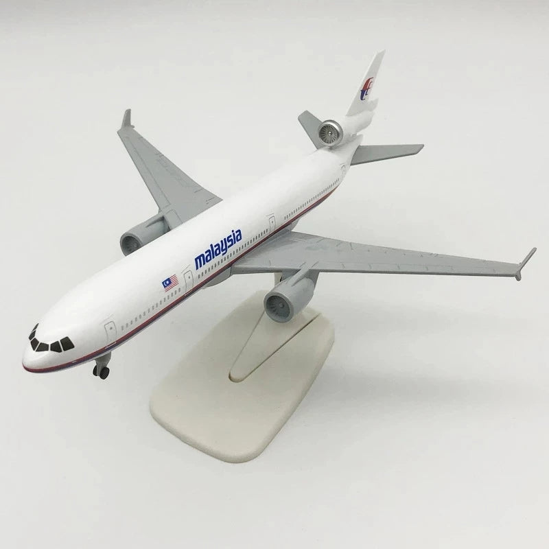 Maquette Métal MD-11 Malaysia Airlines 1/400