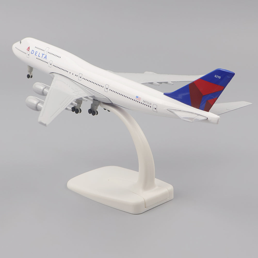 Maquette avion Delta 747