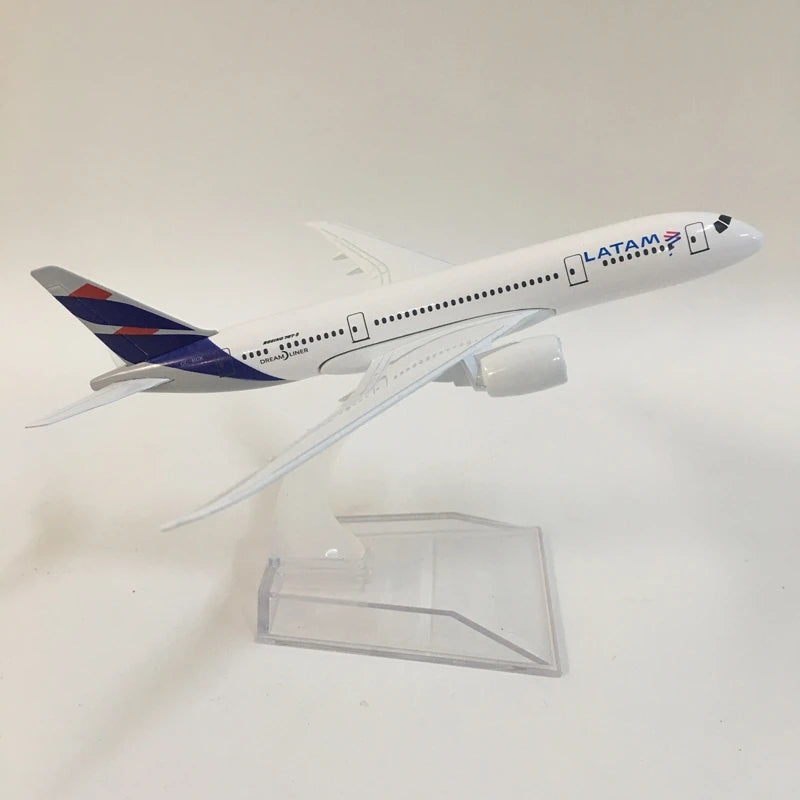 Maquette avion LATAM 787