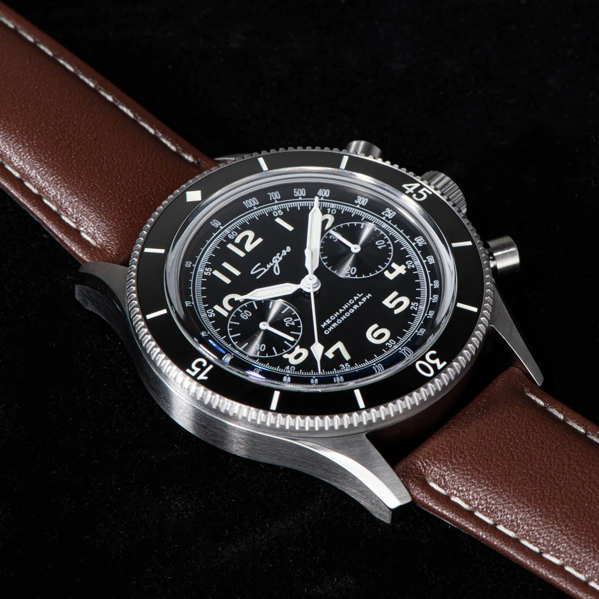 Montre aviateur chronographe inspirée des instruments de cockpit