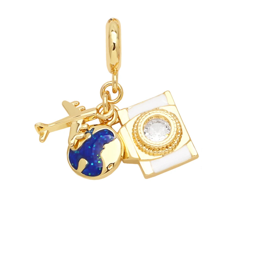 Pendentif avion minimaliste