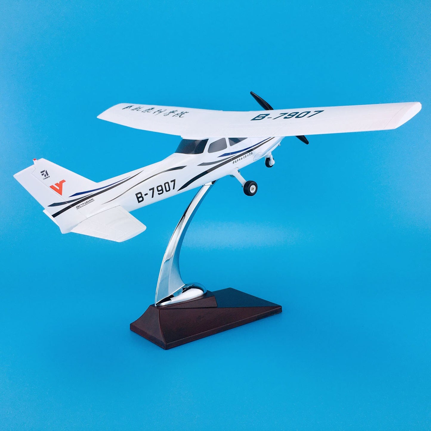 Aéo - Maquette Cessna 172 1/30