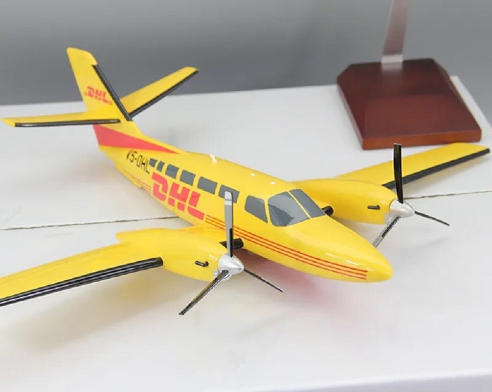 Aéo - Maquette Cessna 406 Skyhawk DHL 1/32