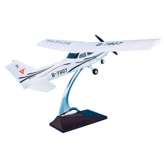 Aéo - Maquette Cessna 172 1/30