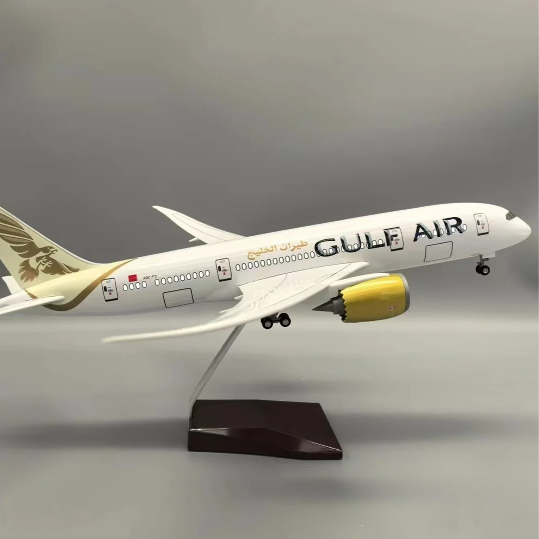 maquette avion long courrier moderne b787 gulf air