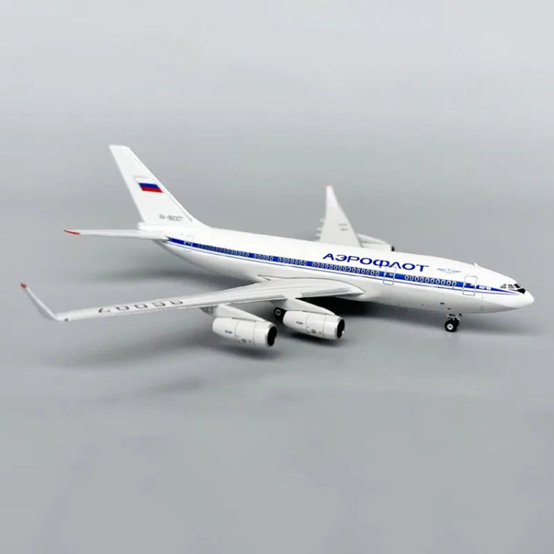 maquette avion long courrier russe