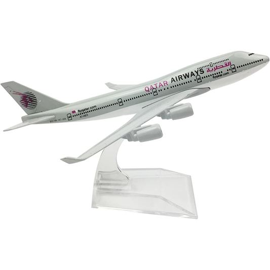 maquette boeing 747 qatar airways