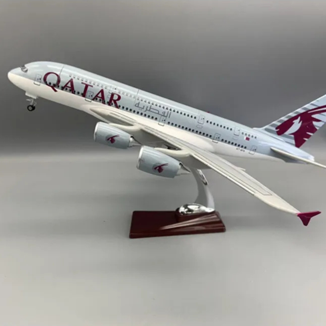 modèle réduit Airbus A380 Qatar Airways 1:160