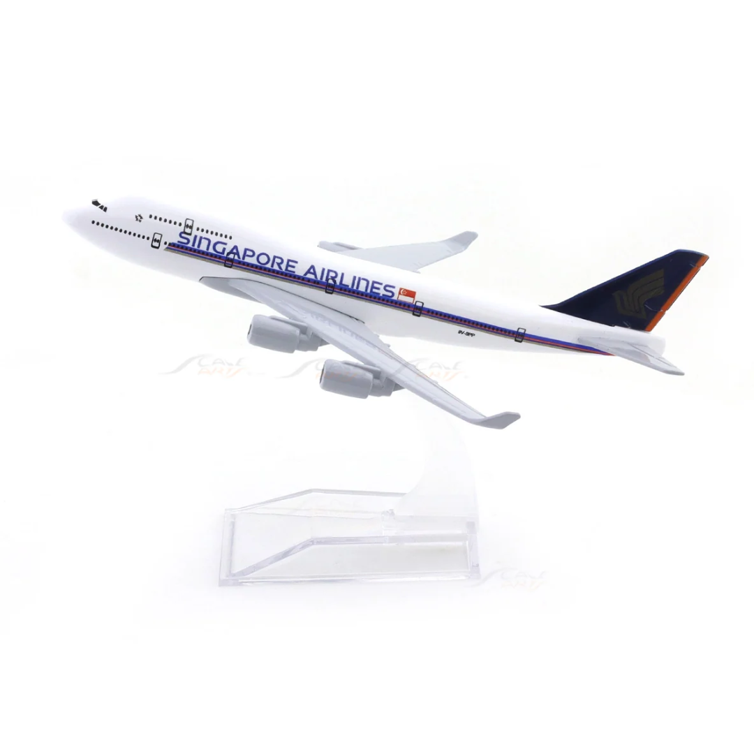 modèle réduit Boeing 747 Singapore Airlines