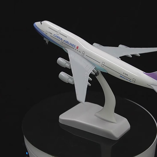 Aéo - Maquette Boeing B747 China Airlines 1/250