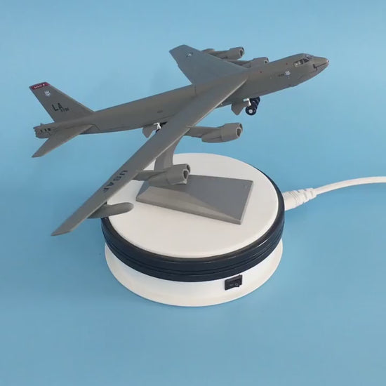 Maquette B-52 Stratofortress 1/200