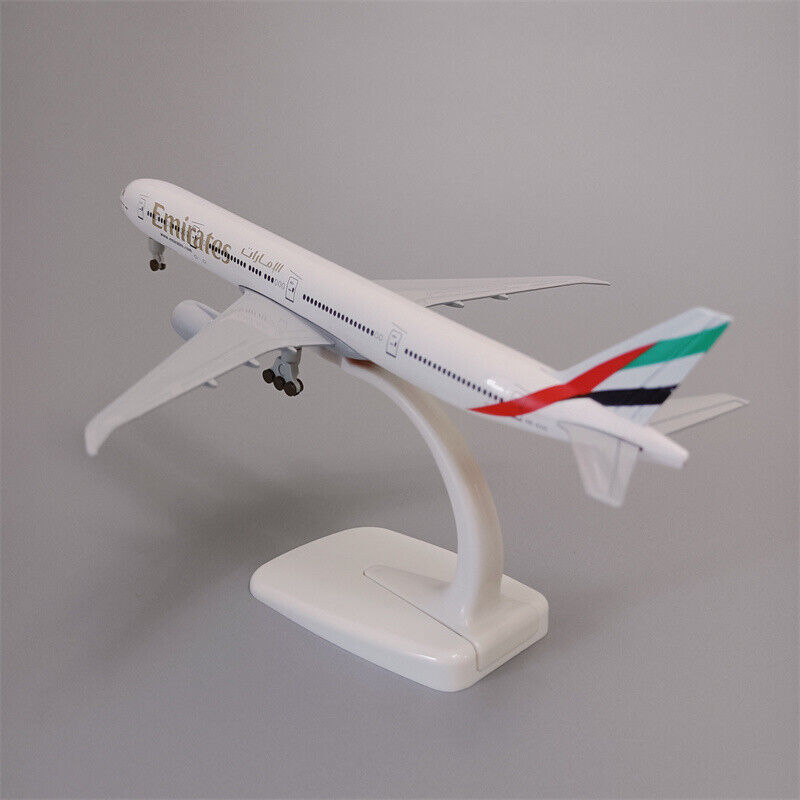 Aéo - Boeing B777 Emirates 1/250