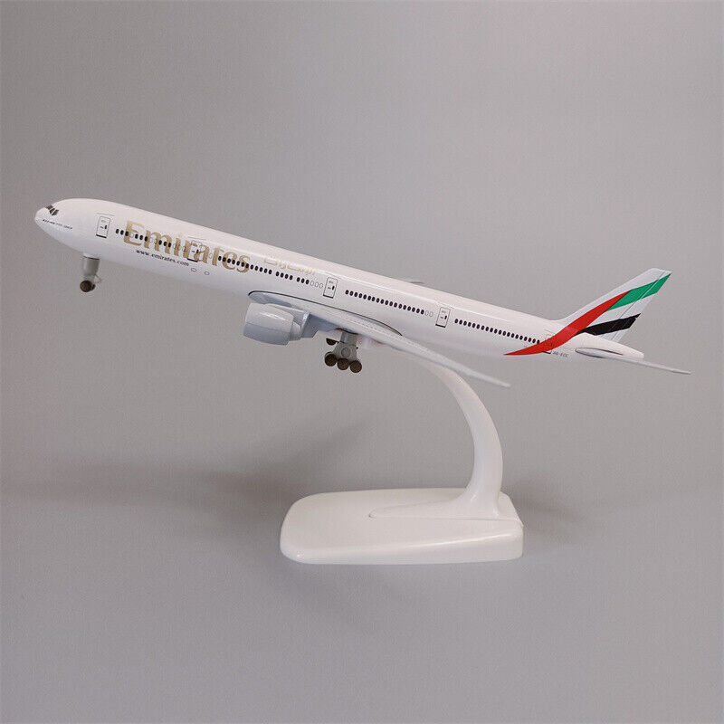 Aéo - Boeing B777 Emirates 1/250